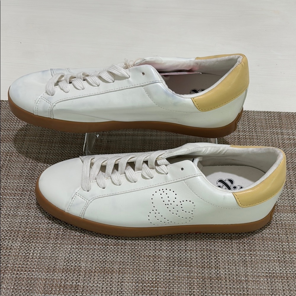 NWT Sam & Libby White and Yellow Casual Sneakers with Gum Sole. Very stylish! - Picture 7 of 10